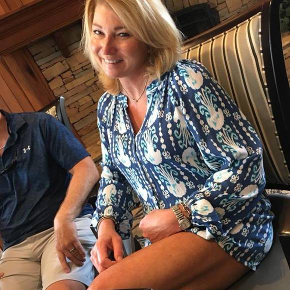 Meet your Posher, Holley - Picture 1 of 1